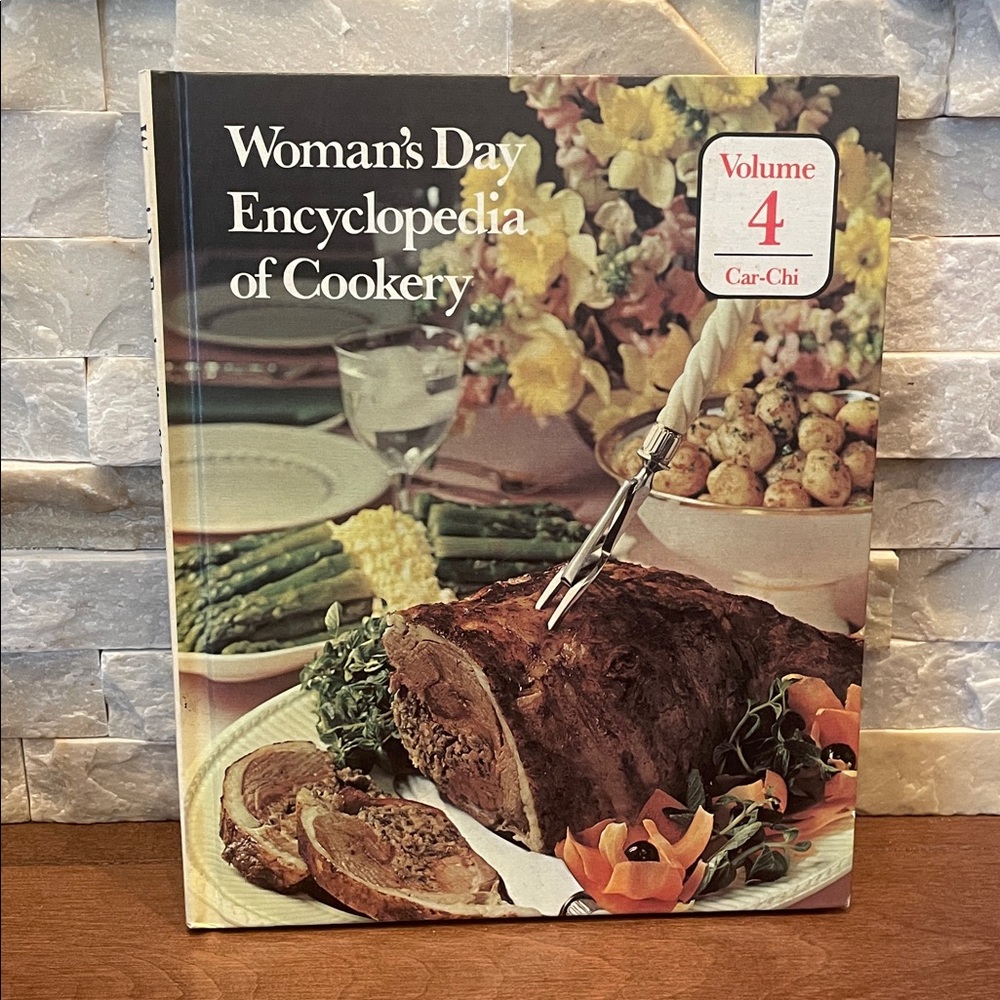 Woman's Day Encyclopedia of Cookery Volume 4